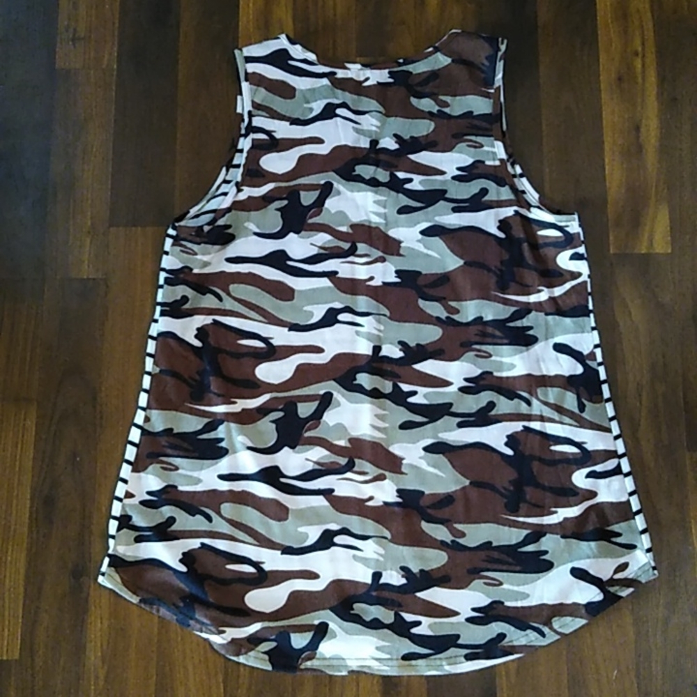 Tank - Picture 2 of 2